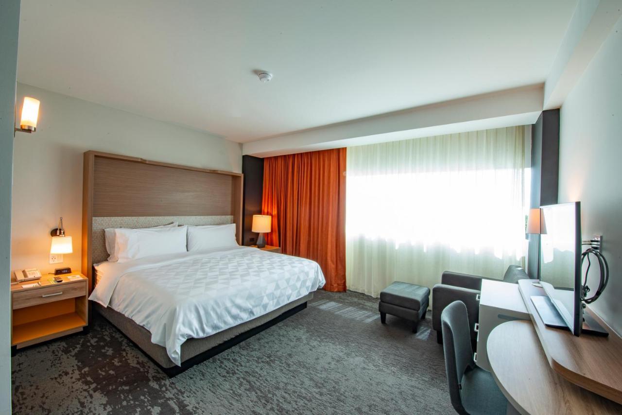Holiday Inn & Suites - Merida La Isla By Ihg Pokoj fotografie